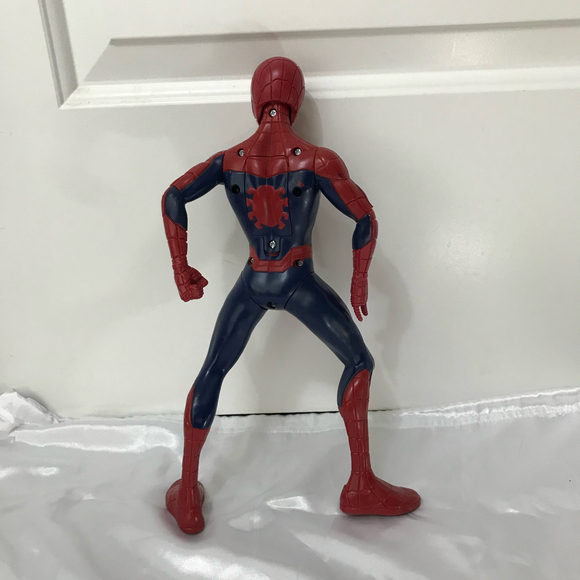 Marvel Spiderman Action Figure 13” EUC - Picture 2 of 2
